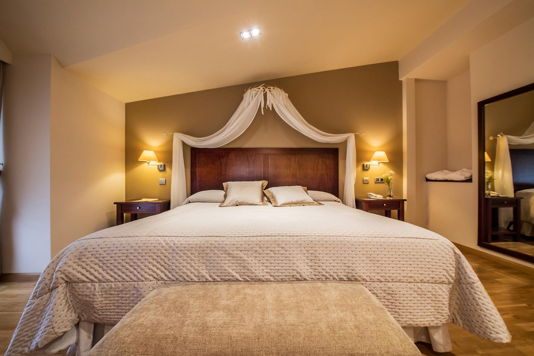Hotel Villa Virginia Sabiñánigo Zewnętrze zdjęcie