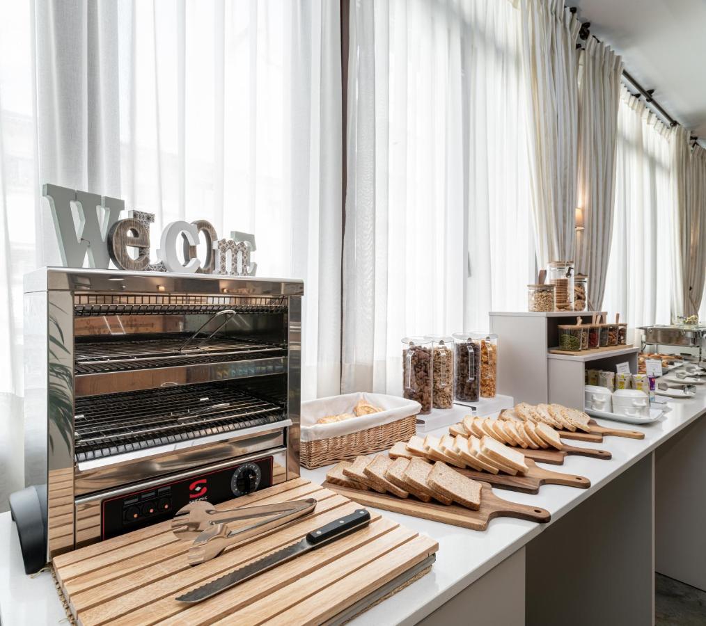 Hotel Villa Virginia Sabiñánigo Zewnętrze zdjęcie
